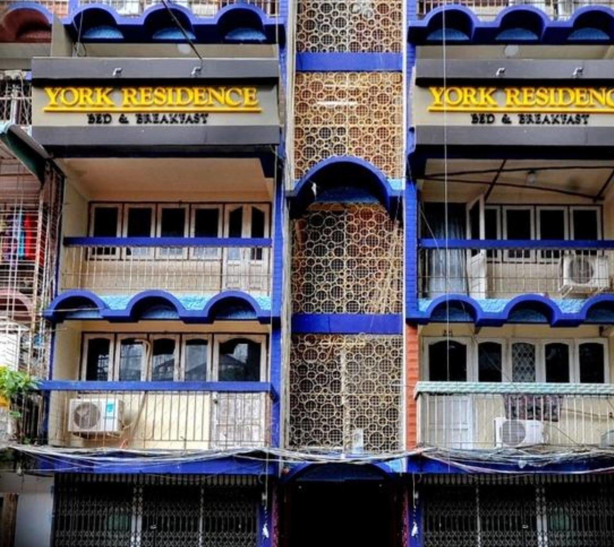 York Residence Yangon Exteriör bild